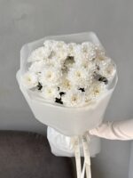 Букет из 5 белых хризантем — изображение 2