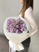 Букет из  сиреневой маттиолы