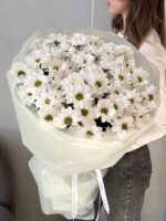 Букет из 9 ромашковых  хризантем