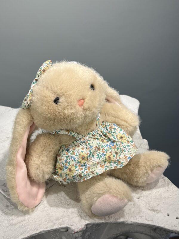 Игрушка зайка в сарафане «Салли»