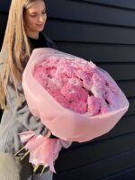 Букет из 15 ярко-розовых хризантем